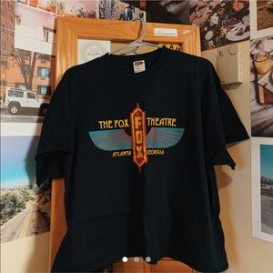 Vintage fox theatre T-shirt!!
